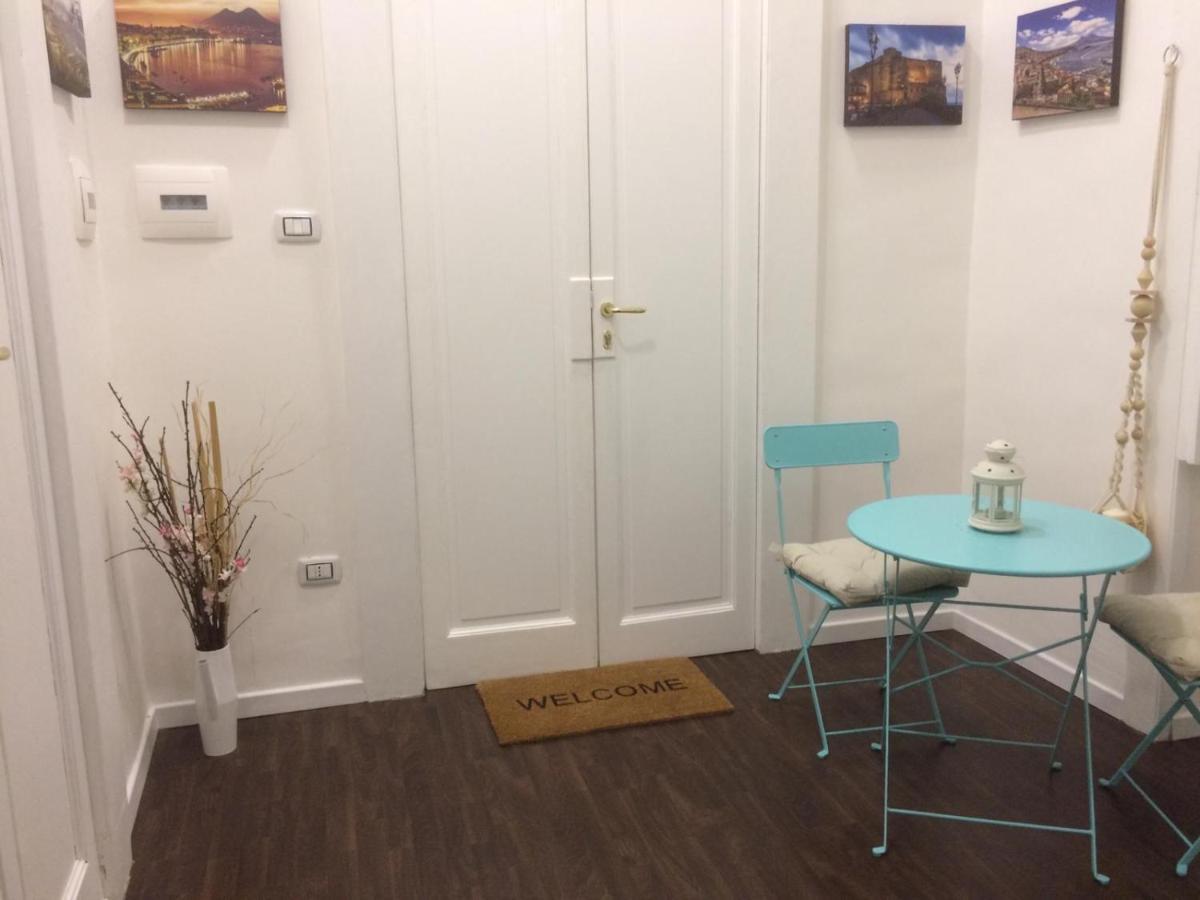 Apartmán Piazza Carita' Centro Storico Neapol Exteriér fotografie
